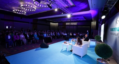 Belek’te esnafı gezdi