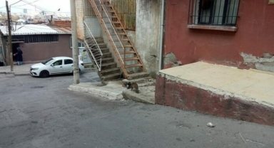 Boşanma aşamasındaki kocası tarafından çocuğunun gözü önünde öldürüldü