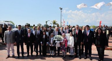 Cam Piramit Kral Yolu, çocuklarla dolup taştı