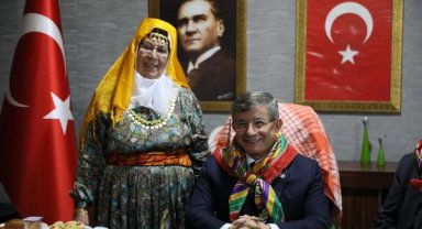 Davutoğlu: Herhangi bir metinde Diyanet İşleri Başkanlığı'nı kaldıracağımıza dair söz yok