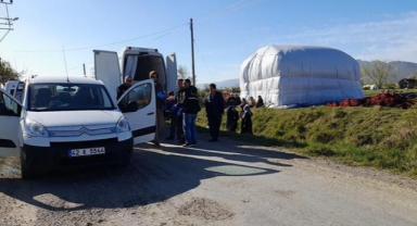 Emekli polis aracında ölü bulundu