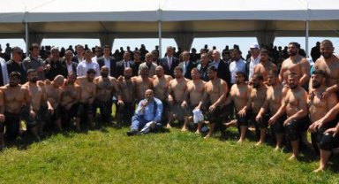 Gazipaşa'da başpehlivan İsmail Erkal oldu