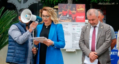 İHD ve ÇHD'de  de protesto etti