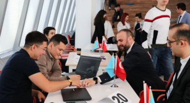 Türkiye'nin yüksek teknoloji ürünleri Kazakistan'da tanıtılıyor