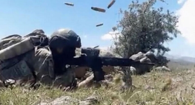  2 PKK'lı terörist silahlarıyla birlikte etkisiz hale getirildi