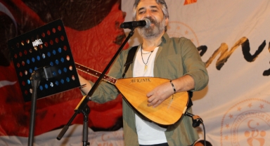 Ali Kınık, sevenleriyle buluştu