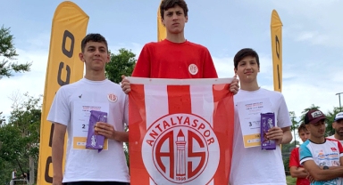 Antalyaspor’dan  gövde gösterisi