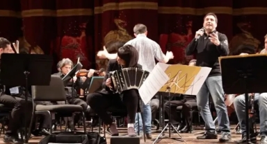 Arjantinli sanatçılar, Aşık Veysel'in 