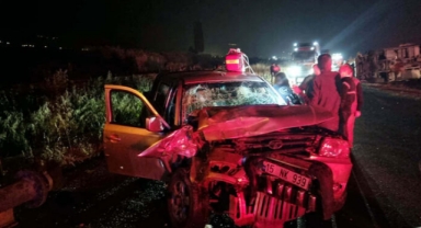 Aydın'da 4 aracın karıştığı kazada kamyonetteki çift öldü