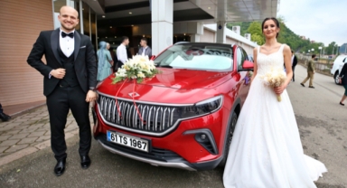 Bakan Karaismailoğlu'nun makam otomobili Togg, gelin arabası oldu