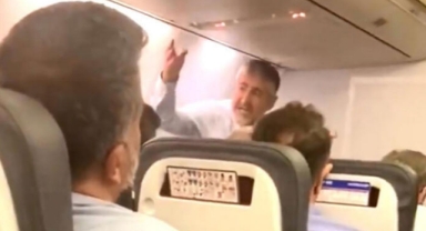 Bakan Nebati: Uçağın gecikmesinin sebebi hava muhalefetidir