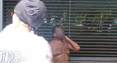 Belediye önünde intihar girişimi