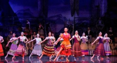 'Carmen'e son alkış