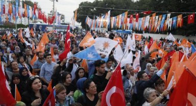 Çavuşoğlu: Kılıçdaroğlu, YPGPYD terör örgütü mü değil mi?