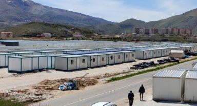 Çelikhan'a 300 konteyner yerleştirildi