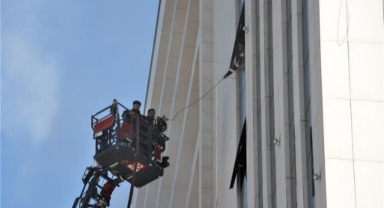 Diyarbakır’da otelin 5'inci katında yangın