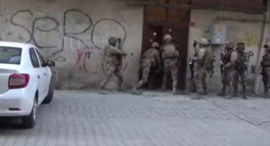 Diyarbakır merkezli 23 ilde terör örgütü DEAŞ'a yönelik operasyonda 74 şüpheli yakalandı