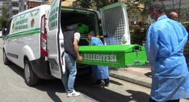 Elbise dolabında cansız bedeni bulunan kadının cinayet şüphelisi oğlu yakalandı