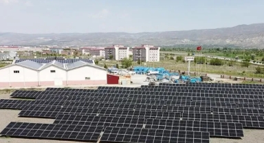 Erzincan OSB'deki yatırımcılar enerji maliyetlerini güneş panelleriyle düşürüyor