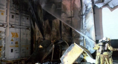  İhracat ürünlerinin olduğu depoda yangın