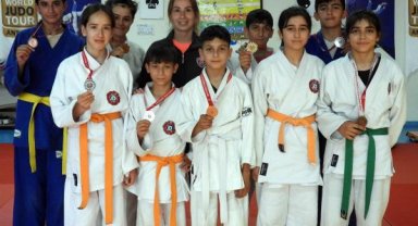 İlk yarışmada 9 madalya