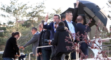 İmamoğlu'nun konuşmasında olay çıkarıp gözaltına alınan 9 kişi serbest