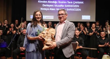 Kadınlar korosundan 'Kadın Ağzı Türküleri'