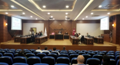 Konyaaltı'nda  CHP KARIŞTI