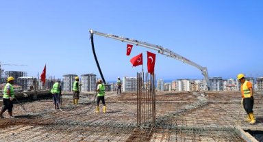 Mahmutlar Kültür ve Etüt Merkezi'nde son beton dökümü