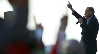 Milletin iradesine ve demokrasimize gölge düşürmeyiz