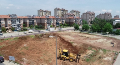 Önce asfalt sonra Pazar