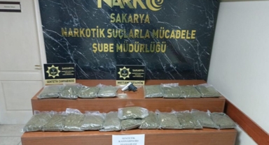 Sakarya'da uyuşturucu operasyonlarında yakalanan 5 zanlı tutuklandı