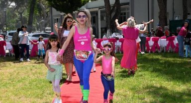 Side Kreş'ten Anneler Günü'ne özel 90'lar partisi