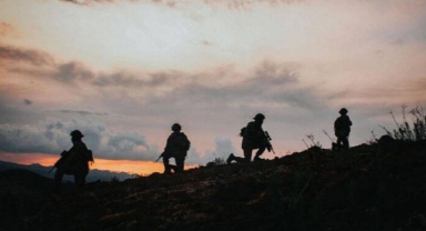 Suriye sınırında 1'i terör örgütü mensubu 5 kişi yakalandı