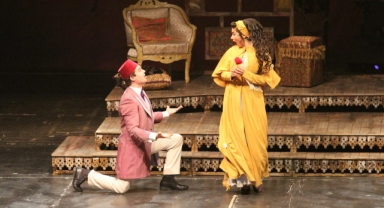 Tiyatro Festivali devam ediyor