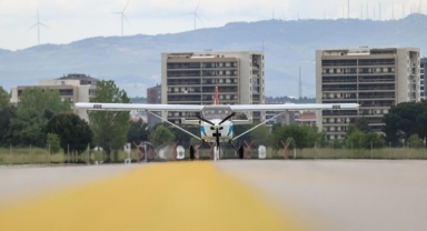 Türk havacılığının yeni uçağı Troy T200 ilk kez piste çıktı