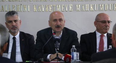 Ulaştırma ve Altyapı Bakanı Karaismailoğlu, Trabzon'da konuştu