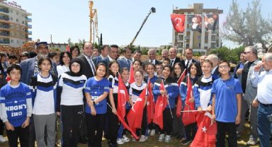 Vali Yazıcı'dan spor salonu temeli