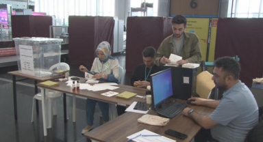 Yurt dışı seçmenler 2. tur için oy vermeye başladı