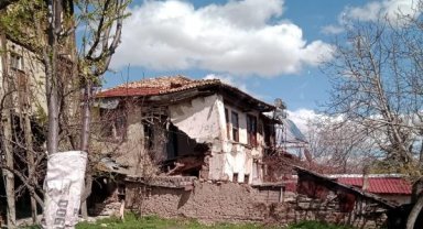 500 yıllık 'Ciğerciler Evi' yıkıldı