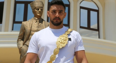 661. Tarihi Kırkpınar Yağlı Güreşleri altın kemeri Mustafa Taş'a takıldı