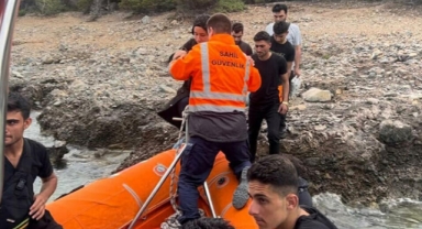 9 kaçak göçmen kurtarıldı