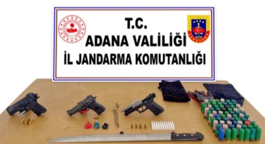 Adana'da ruhsatsız 7 silah ele geçirildi, 10 zanlı gözaltına alındı