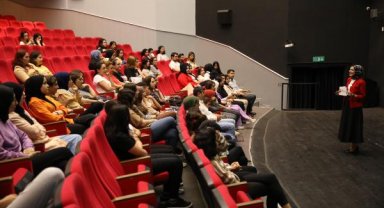 Alanya Belediyesi'nden öğrencilere sınav kaygısı semineri