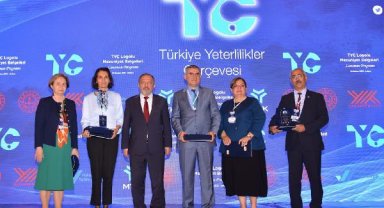 AÜ, TYÇ veri tabanında