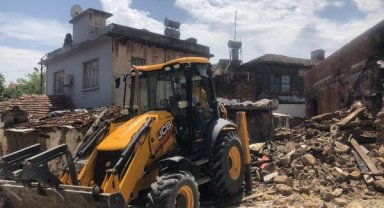 Balbey Mahallesi'nde metruk yapılar yıkıldı