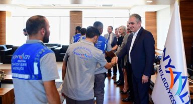 Başkan Esen personel ile bayramlaştı