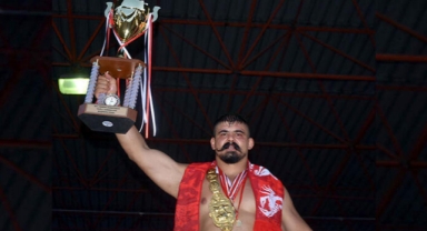 Başpehlivana 3 ay 15 gün hak mahrumiyeti cezası