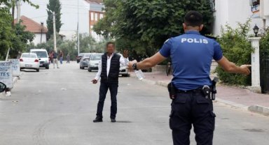 Bıçaklı eyleminden arkadaşı vazgeçirdi