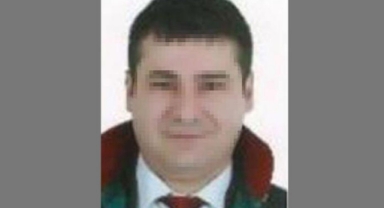 Çarşaf giyen, erkek avukat gözaltına alındı